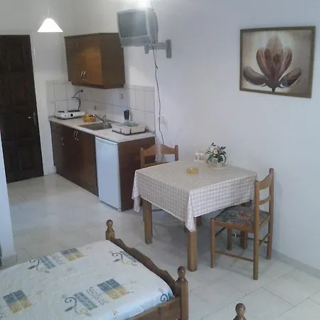 Stefania Appartement Akharavi